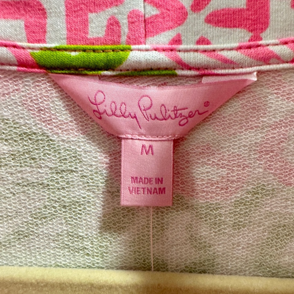 NWT. Lilly Pulitzer, captain popover. Pink Sunset Home Slice. Size Medium. - Picture 4 of 4